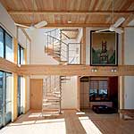 自然素材をふんだんに使った素足の家