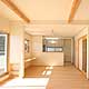 「地元の木でつくる２世帯住宅」リビング（子世帯）